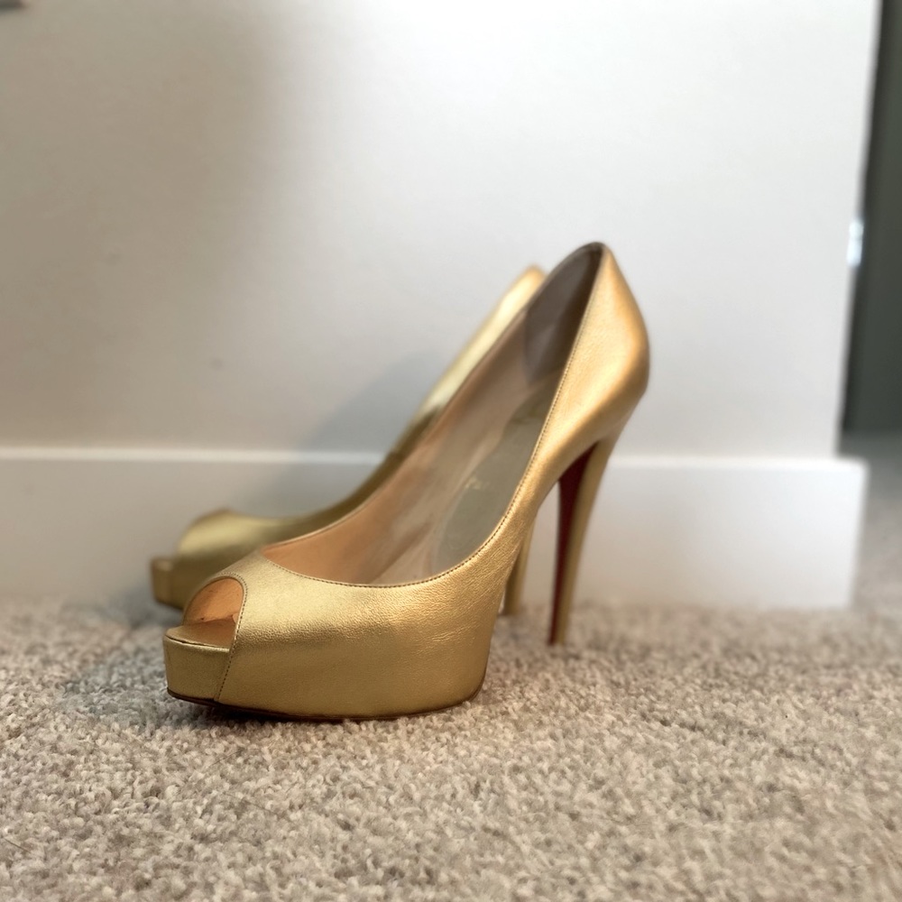 Christian Louboutin Gold peep toe heels
